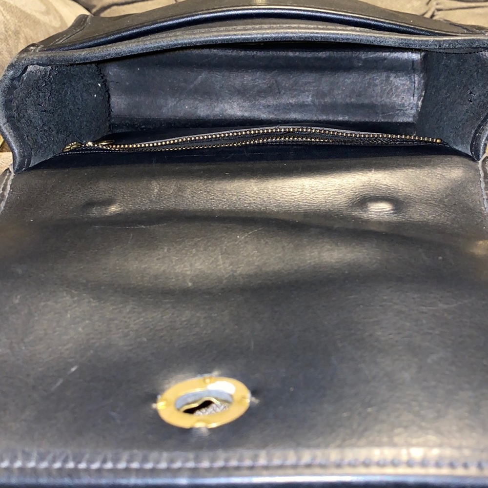 Vintage Coach ‘City Bag’ - Picture 7 of 9